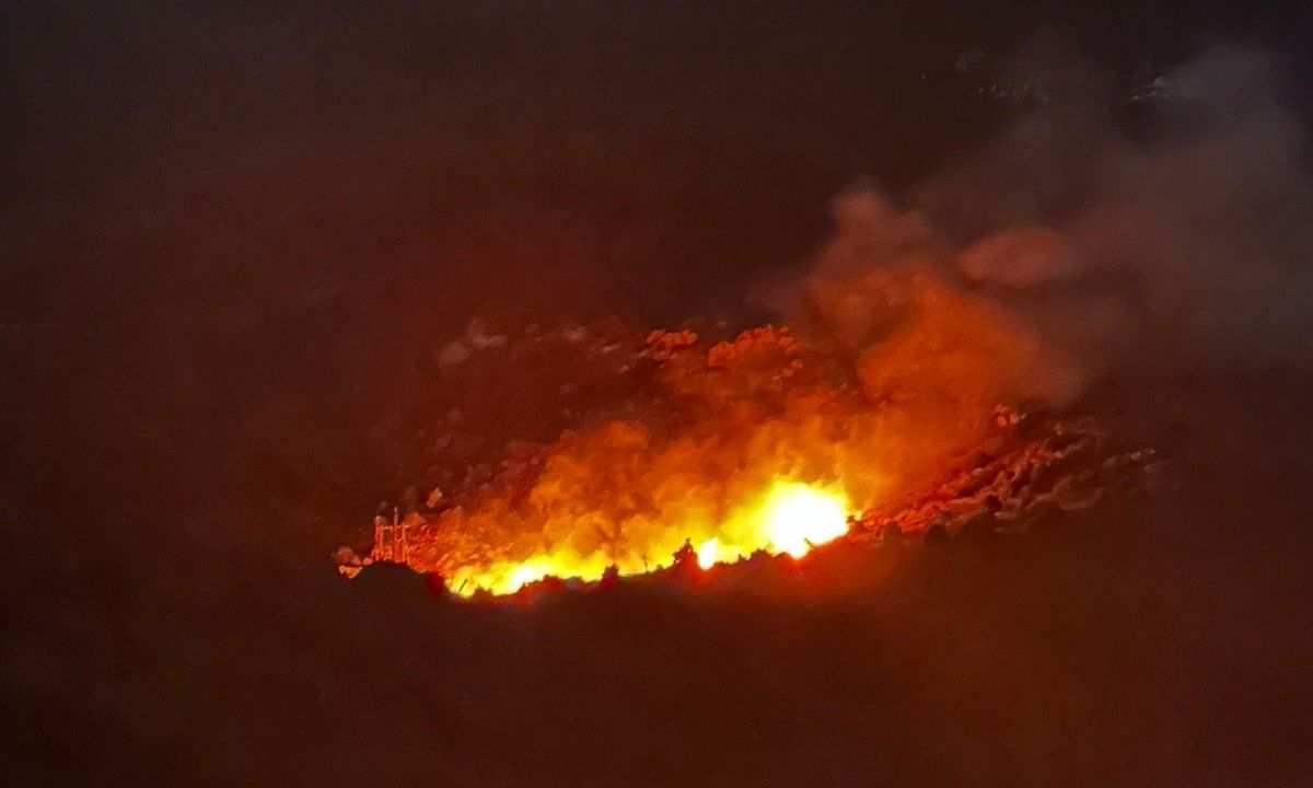 Φωτιά-στην-Πάρνηθα:-Βελτιωμένη-η-εικόνα-της-πυρκαγιάς–-Κυκλοφοριακές-ρυθμίσεις-και-διακοπές-ρεύματος