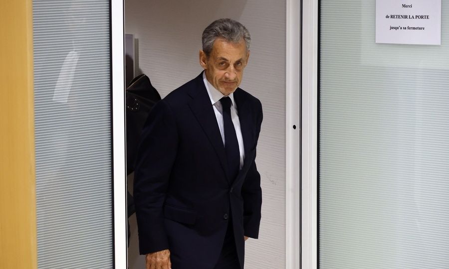 Σαρκοζί:-Δεν-επιθυμεί-απονομή-χάριτος-από-τον-Μακρόν-–-Θέλει-να-αναγνωριστεί-η-«εντιμότητά»-του