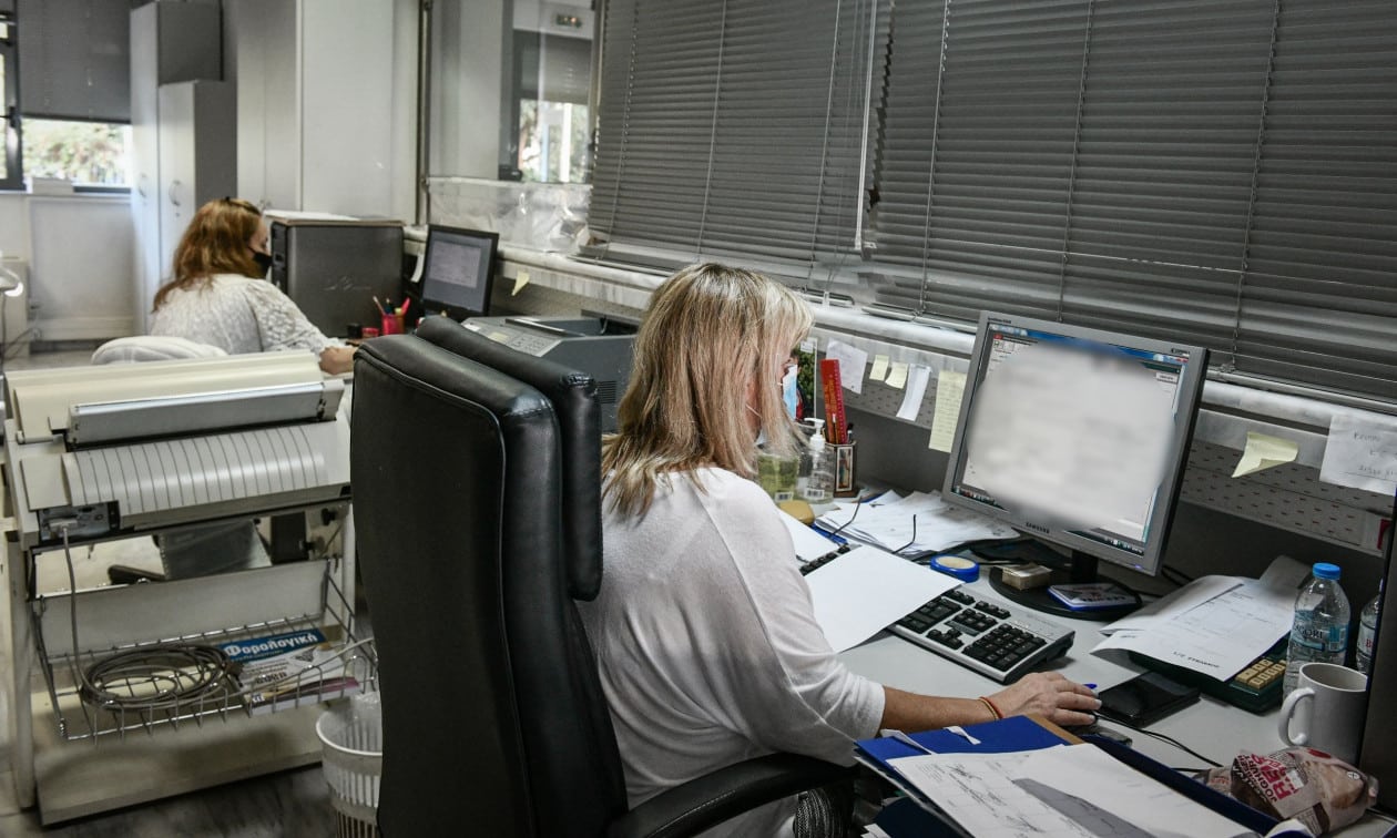 Δημόσιο:-20.000-προσλήψεις-το-2026-–-Ποιοι-παίρνουν-bonus-παραγωγικότητας